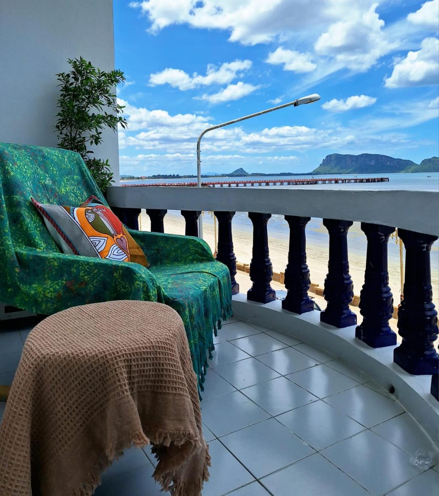 Jungle Cafe And Guesthouse ประจวบคีรีขันธ์ ภายนอก รูปภาพ